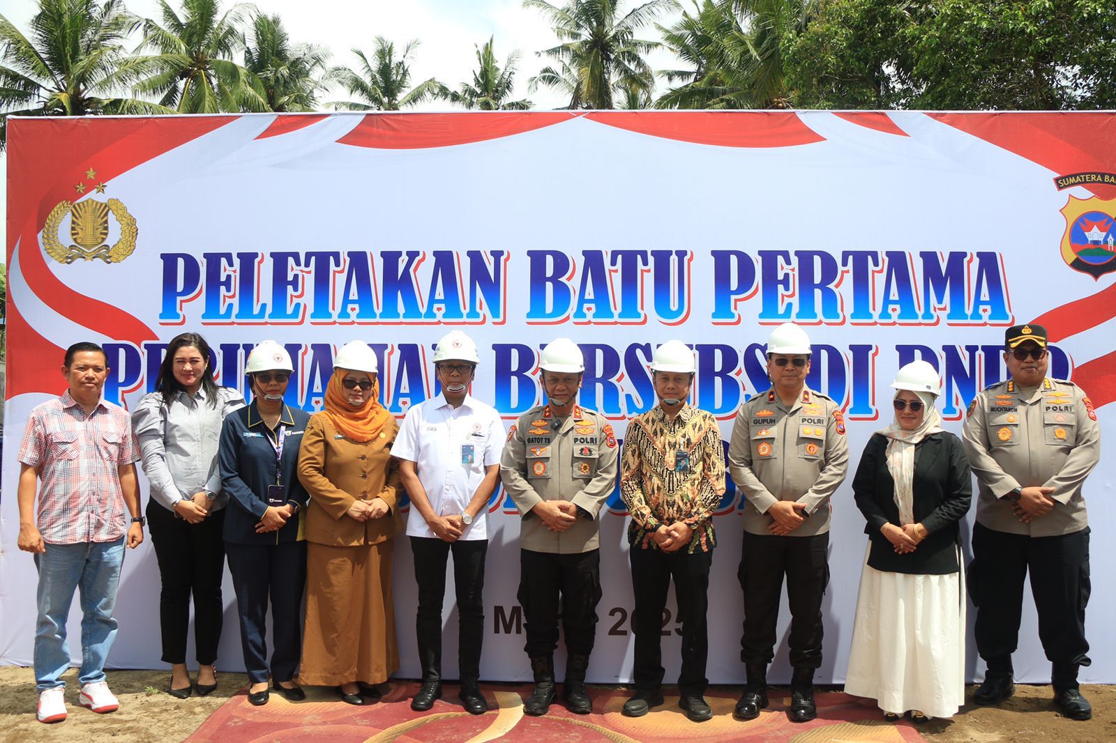 Dukung Program Pembangunan 3 Juta Rumah, Peletakan Batu Pertama Perumahan Bersubsidi PNPP oleh Kapolda Sumbar